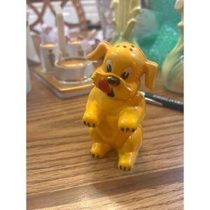 Vintage Yellow Plastic Dog Salt Shaker F&F Mold Die Works